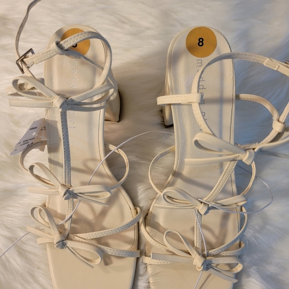 Madden Girl Elegant Cream Strappy Sandals - Picture 2 of 6